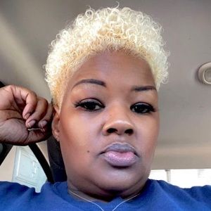 Meet your Posher, Remeka